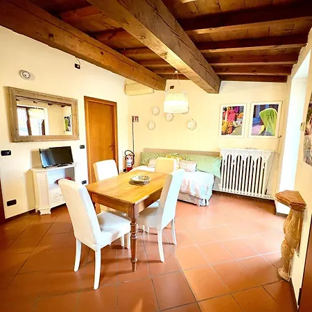 Rooftop Retreat * ヴェローナ